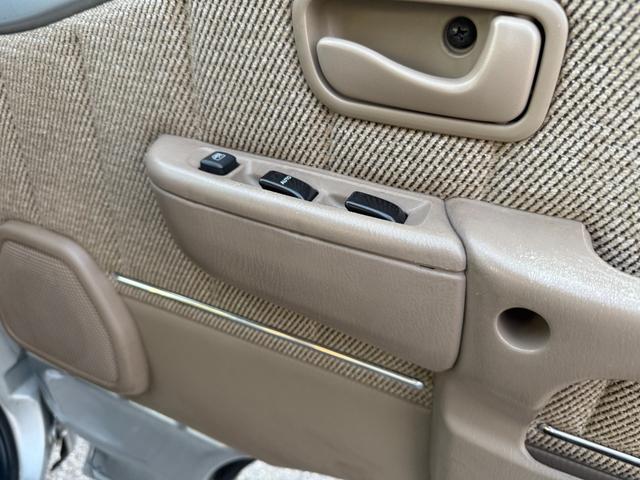 ディアスワゴン クラシック 走行距離16000キロ台 丸目ライト 4気筒エンジン ハイルーフ 赤外線キーレス トノカバー付(25枚目)