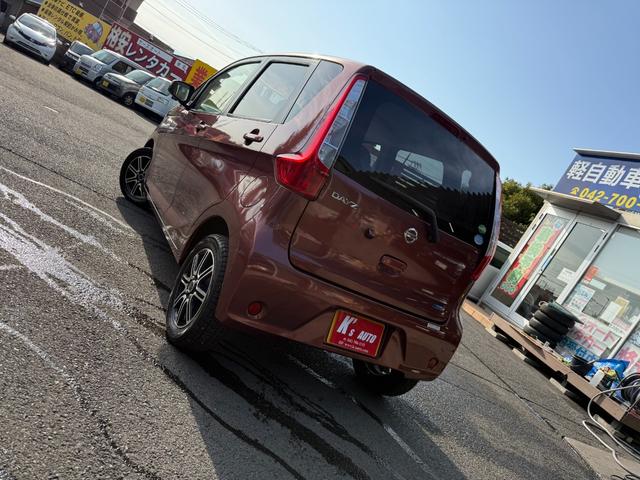 デイズ Ｓ　走行距離５４０００キロ　純正ナビ　バックカメラ　ＥＴＣ付　キーレス　修復歴なし（4枚目）