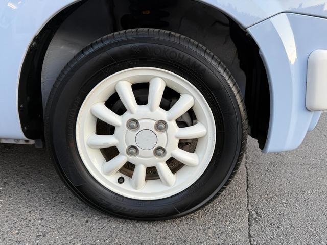 アルトラパン Ｘ２　走行距離４００００キロ台　レトログリル　ツートンルーフ　ケンウッドナビ・ＴＶ　バックカメラ　キーレス　シートカバー　修復歴なし（16枚目）