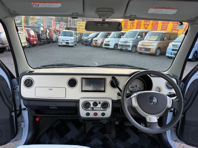 アルトラパン Ｘ２　走行距離４００００キロ台　レトログリル　ツートンルーフ　ケンウッドナビ・ＴＶ　バックカメラ　キーレス　シートカバー　修復歴なし（25枚目）