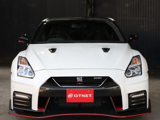 GT-R ニスモ MY17モデル nisumo専用カーボンエアロ カーボンGTウイング nisumo専用20アルミ 純正ナビ(7枚目)