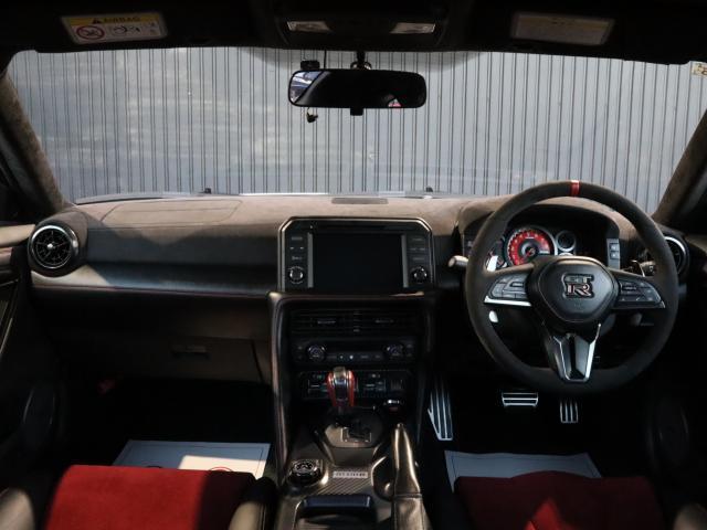 GT-R ニスモ MY17モデル nisumo専用カーボンエアロ カーボンGTウイング nisumo専用20アルミ 純正ナビ(11枚目)