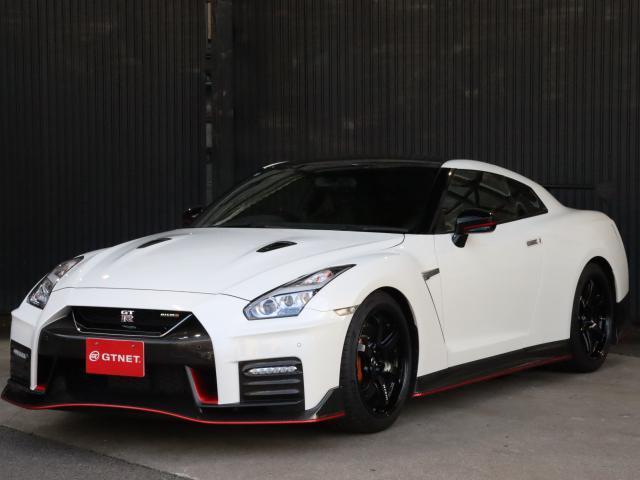 GT-R ニスモ MY17モデル nisumo専用カーボンエアロ カーボンGTウイング nisumo専用20アルミ 純正ナビ(20枚目)
