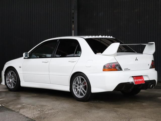 純正マフラー装着になります。