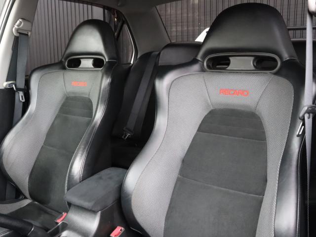 助手席シートもコンディション良好になります。（ＲＥＣＡＲＯハーフレザーシート）