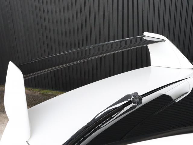純正トランクスポイラー