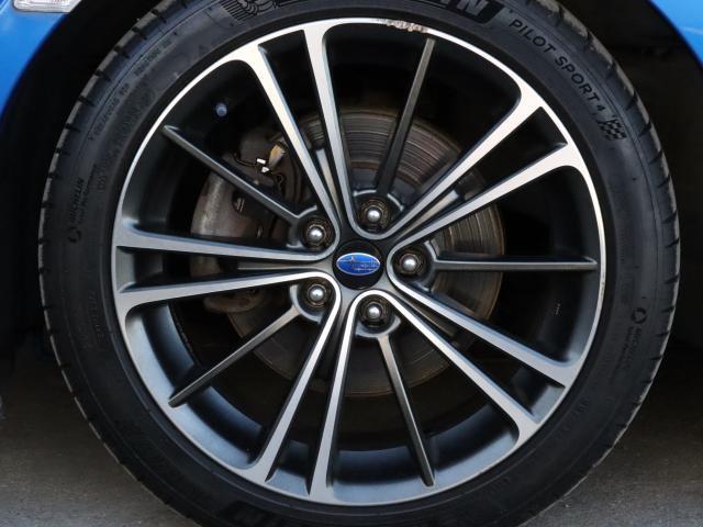 純正１７ＡＷ装着になります。