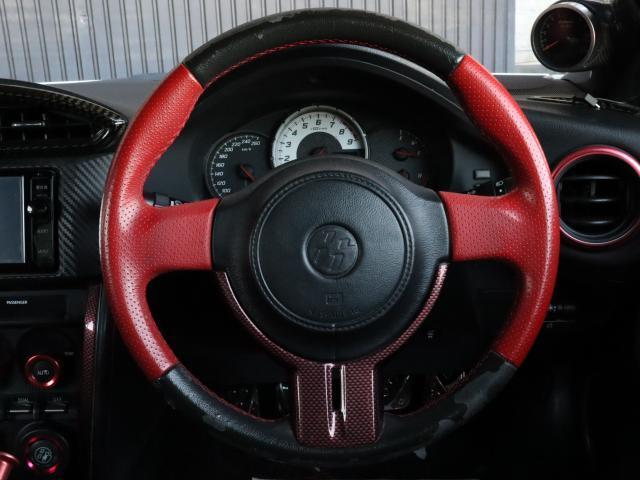 ８６ ＧＴ　リミテッド　アプライドＣ型　ＲＯＷＥＮリアウィング　ＷＯＲＫＥＭＯＴＩＯＮ１８ＡＷ　柿本マフラー　社外エアロ　ハーフレザーシート　シートヒーター　純正ＳＤナビ　バックカメラ（12枚目）