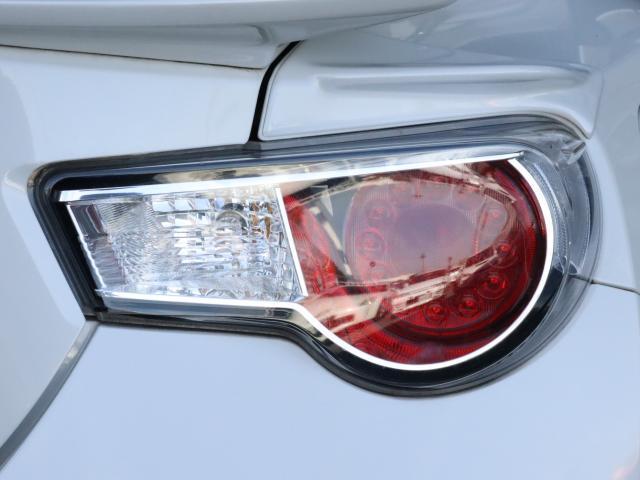 ８６ ＧＴ　リミテッド　アプライドＣ型　ＲＯＷＥＮリアウィング　ＷＯＲＫＥＭＯＴＩＯＮ１８ＡＷ　柿本マフラー　社外エアロ　ハーフレザーシート　シートヒーター　純正ＳＤナビ　バックカメラ（18枚目）