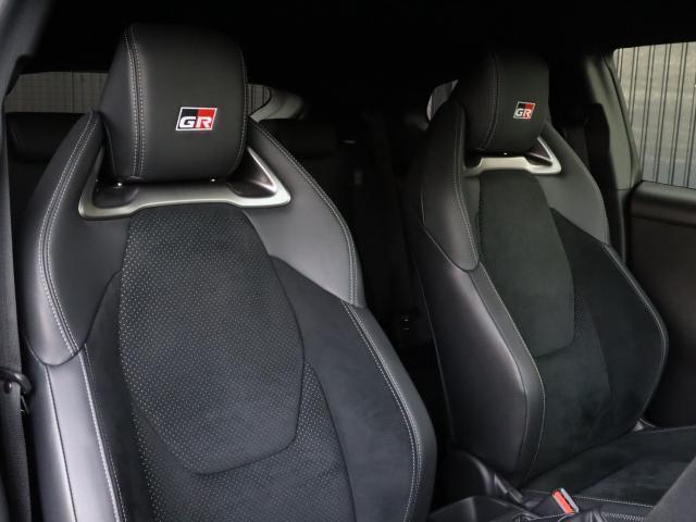 ＧＲヤリス ＲＺ　ハイパフォーマンス　ワンオーナー　ＧＲスポイラー（Ｆ／Ｓ）　ＨＫＳマフラー　安全予防ＰＫＧ　ＧＲアップグレード　純正ＢＢＳ製１８アルミ　純正ナビ　バックカメラ　ＥＴＣ　ドライブレコーダー（4枚目）