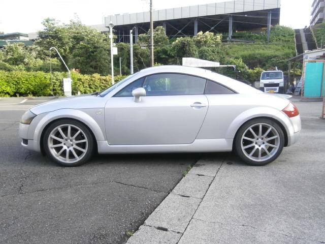 ＴＴクーペ １．８Ｔ　１．８ターボ　社外１８ＡＷ　社外ナビＴＶ　バックカメラＥＴＣ（16枚目）