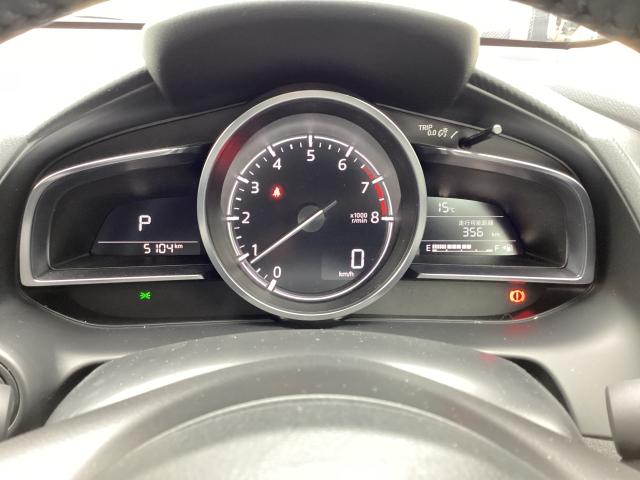 MAZDA2 15BD(Black) パノラマモニタ ブルートゥース スマートシティブレーキサポート 前後ソナー レーダークルーズ レーンキープ LEDヘッドランプ フルセグTV オートマチックハイビーム バックカメラ オートライト(3枚目)