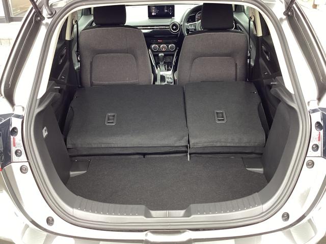 MAZDA2 15BD(Black) パノラマモニタ ブルートゥース スマートシティブレーキサポート 前後ソナー レーダークルーズ レーンキープ LEDヘッドランプ フルセグTV オートマチックハイビーム バックカメラ オートライト(11枚目)