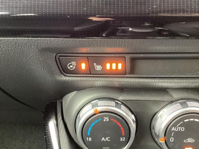 MAZDA2 15BD(Black) パノラマモニタ ブルートゥース スマートシティブレーキサポート 前後ソナー レーダークルーズ レーンキープ LEDヘッドランプ フルセグTV オートマチックハイビーム バックカメラ オートライト(19枚目)