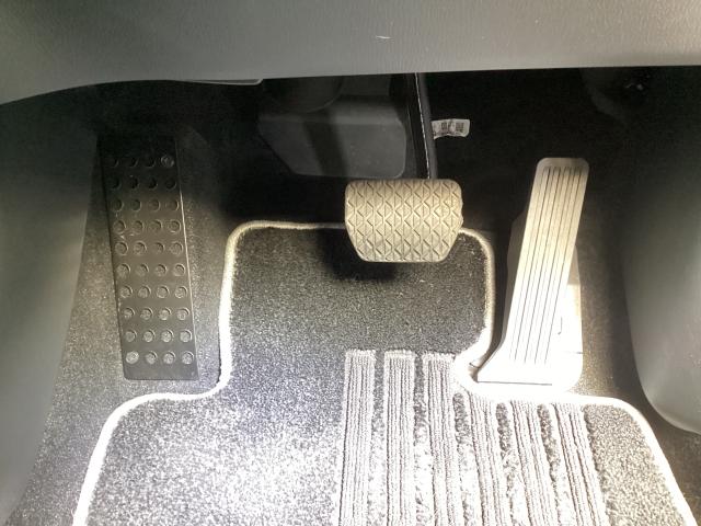 ＣＸ－５ ２．２　ＸＤ　Ｅｘｃｌｕｓｉｖｅ　Ｍｏｄｅ　４ＷＤ　１０．２５インチセンターディスプレイ　衝突被害軽減ブレーキ　ＡＴ誤発進抑制制御　レーンキープアシスト　車線逸脱警報　ブラインドスポットモニタリング　カープレイ対応　１オーナー車　地デジ　レーンキープ（34枚目）