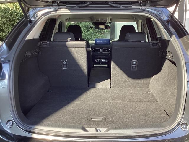 ＣＸ－５ ２０Ｓ　Ｓｍａｒｔ　Ｅｄｉｔｉｏｎ　マツコネナビ　３６０°モニター　ＴＶ　ドラレコ　ＥＴＣ　ブレーキサポート　３６０度ビューモニター　オートＬＥＤ　ＬＥＤ　地デジ　ＵＳＢポート　ＢＴ　サイドエアバック　横滑り防止装置　アイドリング（11枚目）