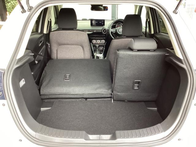 ＭＡＺＤＡ２ １．５　１５ＢＤ　パノラマモニタ　ブルートゥース　スマートシティブレーキサポート　前後ソナー　レーダークルーズ　ＬＥＤヘッドランプ　フルセグＴＶ　ワンオーナー　バックカメラ　ＥＴＣ　アドバンストキー　ＵＳＢ　エアコン（11枚目）