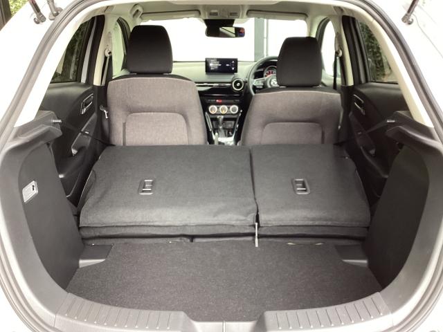 ＭＡＺＤＡ２ １．５　１５ＢＤ　パノラマモニタ　ブルートゥース　スマートシティブレーキサポート　前後ソナー　レーダークルーズ　ＬＥＤヘッドランプ　フルセグＴＶ　ワンオーナー　バックカメラ　ＥＴＣ　アドバンストキー　ＵＳＢ　エアコン（12枚目）