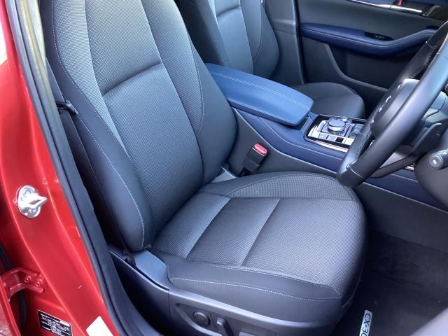 ＣＸ－３０ ２０Ｓ　ＰＲＯＡＣＴＩＶＥ　Ｔｏｕｒｉｎｇ　Ｓｅｌｅｃｔｉｏ　８．８インチセンターディスプレイ　３６０度ビューモニター　ＡＴ誤発進抑制制御　車線逸脱警報　ブラインドスポットモニタリング　カープレイ対応　Ｂｌｕｅｔｏｏｔｈオーディオ　電動テールゲート　衝突軽減装置（7枚目）