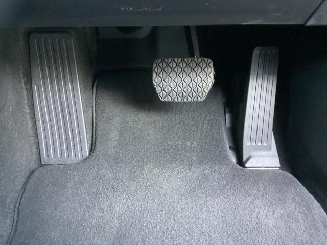 ＣＸ－３０ ２０Ｓ　ＰＲＯＡＣＴＩＶＥ　Ｔｏｕｒｉｎｇ　Ｓｅｌｅｃｔｉｏ　８．８インチセンターディスプレイ　３６０度ビューモニター　ＡＴ誤発進抑制制御　車線逸脱警報　ブラインドスポットモニタリング　カープレイ対応　Ｂｌｕｅｔｏｏｔｈオーディオ　電動テールゲート　衝突軽減装置（34枚目）