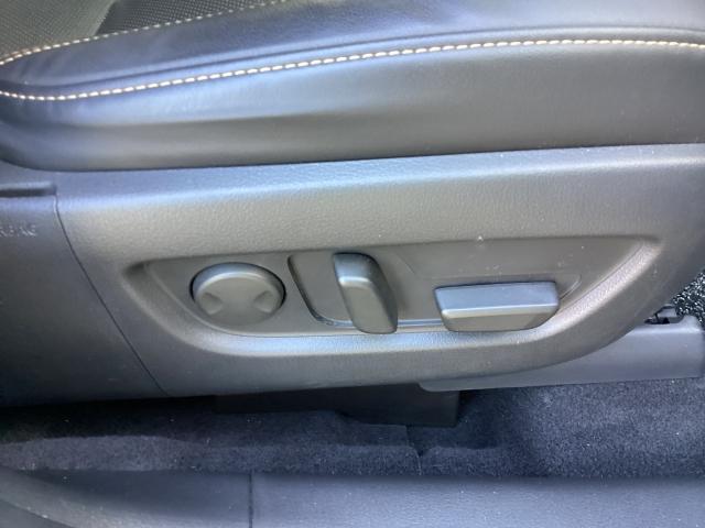 ＣＸ－６０ ３．３　ＸＤ　ＨＹＢＲＩＤ　Ｅｘｃｌｕｓｉｖｅ　Ｓｐｏｒｔｓ　Ｄｒｉｖｅｒ　Ｐｅｒｓｏｎａｌｉｚａｔｉｏｎ　Ｓｙｓｔｅｍ　Ｐａｃｋａｇｅ　レーンアシスト　ワンオーナ　ＭＲＣＣ　ドラレコ　エアシート　本革シート　スマートキー　横滑り防止装置　Ｂｌｕｅｔｏｏｔｈ（8枚目）