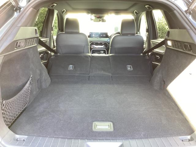 ＣＸ－６０ ３．３　ＸＤ　ＨＹＢＲＩＤ　Ｅｘｃｌｕｓｉｖｅ　Ｓｐｏｒｔｓ　Ｄｒｉｖｅｒ　Ｐｅｒｓｏｎａｌｉｚａｔｉｏｎ　Ｓｙｓｔｅｍ　Ｐａｃｋａｇｅ　レーンアシスト　ワンオーナ　ＭＲＣＣ　ドラレコ　エアシート　本革シート　スマートキー　横滑り防止装置　Ｂｌｕｅｔｏｏｔｈ（12枚目）