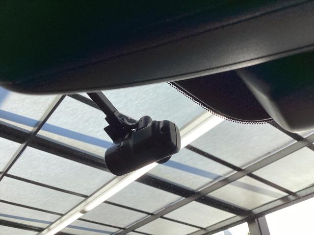 ＣＸ－６０ ３．３　ＸＤ　ＨＹＢＲＩＤ　Ｅｘｃｌｕｓｉｖｅ　Ｓｐｏｒｔｓ　Ｄｒｉｖｅｒ　Ｐｅｒｓｏｎａｌｉｚａｔｉｏｎ　Ｓｙｓｔｅｍ　Ｐａｃｋａｇｅ　レーンアシスト　ワンオーナ　ＭＲＣＣ　ドラレコ　エアシート　本革シート　スマートキー　横滑り防止装置　Ｂｌｕｅｔｏｏｔｈ（26枚目）