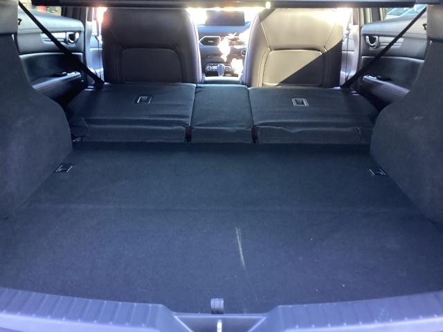 ＣＸ－５ ２．２　ＸＤ　Ｅｘｃｌｕｓｉｖｅ　Ｍｏｄｅ　ＤＥ－Ｔ　４ＷＤ　１０．２５インチセンターディスプレイ　衝突被害軽減ブレーキ　ＡＴ誤発進抑制制御　レーンキープアシスト　車線逸脱警報　ブラインドスポットモニタリング　カープレイ対応　１オーナー車　地デジ　レーンキープ（12枚目）