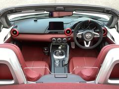 細部まで作り込まれた造形美！毎日でも運転して『人馬一体』を楽しみたくなります。是非、クルマに触れてその質感を味わってください。 2