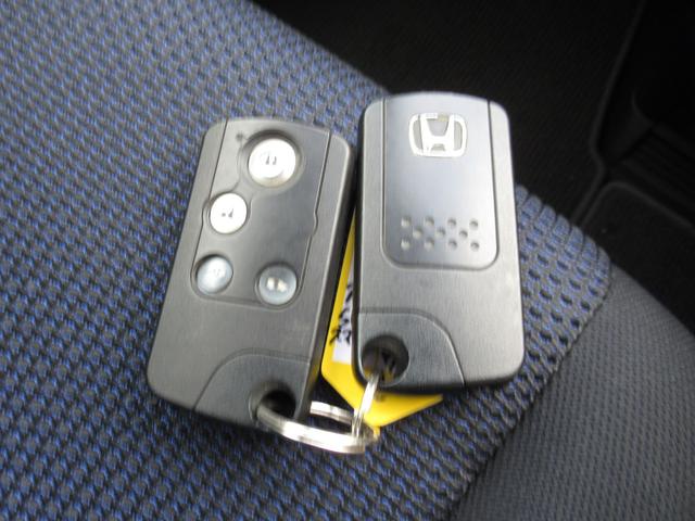 ステップワゴン スパーダＳ　ＨＤＤナビ　スマートスタイルＥＤ　７人乗　禁煙車　後期型　両側パワースライドドア　純正ＨＤＤナビ　バックカメラ　フロントカメラ　ＥＴＣ　ステアリングリモコン　純正フルエアロ　ＨＩＤ　タイミングチェーン（14枚目）