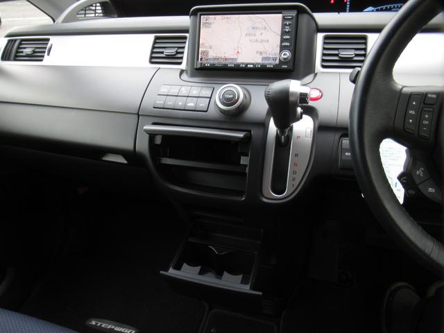 ステップワゴン スパーダＳ　ＨＤＤナビ　スマートスタイルＥＤ　７人乗　禁煙車　後期型　両側パワースライドドア　純正ＨＤＤナビ　バックカメラ　フロントカメラ　ＥＴＣ　ステアリングリモコン　純正フルエアロ　ＨＩＤ　タイミングチェーン（23枚目）