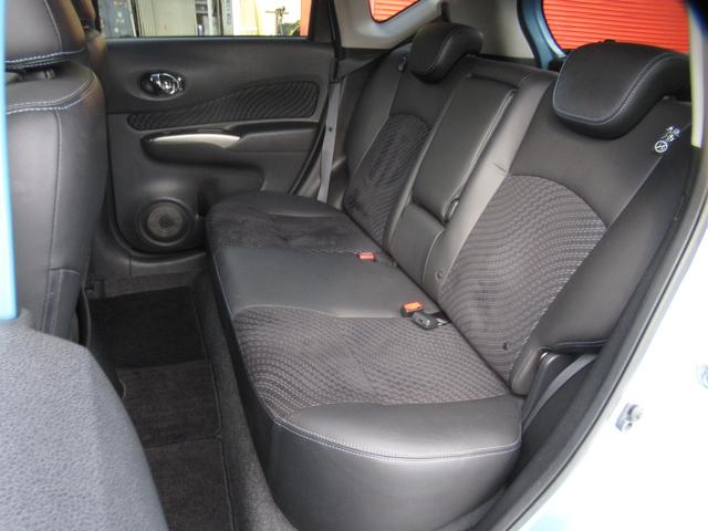 ノート メダリスト　スーパーチャージャー　アラウンドビューカメラ　インテリキー　黒ハーフレザーシート　純ＳＤナビＴＶ　ブルートゥース対応　ＥＴＣ　オートライト（7枚目）