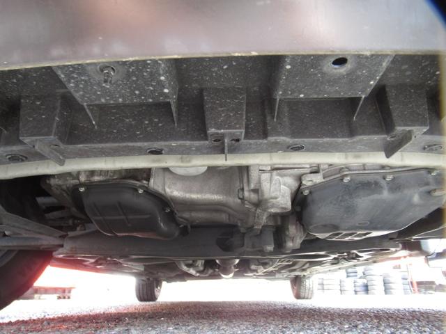 ノート メダリスト　スーパーチャージャー　アラウンドビューカメラ　インテリキー　黒ハーフレザーシート　純ＳＤナビＴＶ　ブルートゥース対応　ＥＴＣ　オートライト（34枚目）