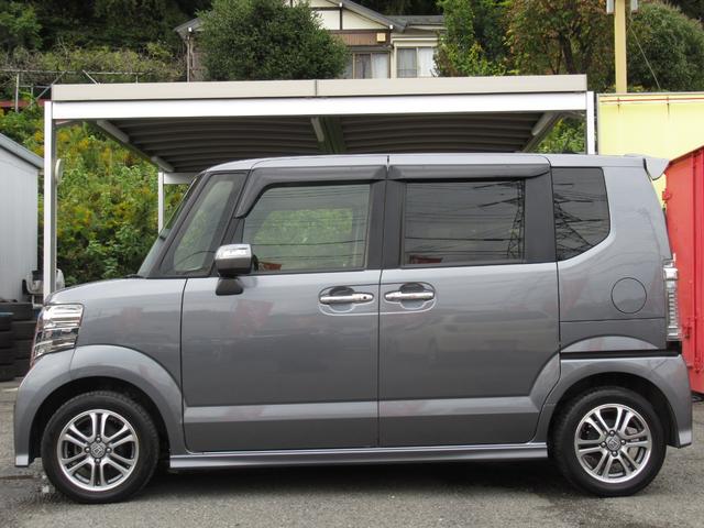 Ｎ－ＢＯＸカスタム Ｇ　ＳＳパッケージ　後期型　禁煙車　両側パワスラ　純正ナビＴＶ　ブルートゥース対応　バックカメラ　ＥＴＣ　ドライブレコーダー　シートヒーター　スマートキー　純正ＨＩＤ　ＬＥＤフォグランプ　タイミングチェーン（3枚目）