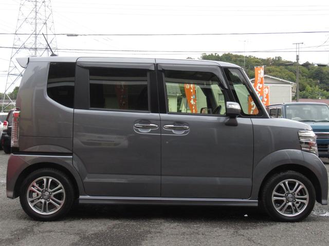 Ｎ－ＢＯＸカスタム Ｇ　ＳＳパッケージ　後期型　禁煙車　両側パワスラ　純正ナビＴＶ　ブルートゥース対応　バックカメラ　ＥＴＣ　ドライブレコーダー　シートヒーター　スマートキー　純正ＨＩＤ　ＬＥＤフォグランプ　タイミングチェーン（18枚目）