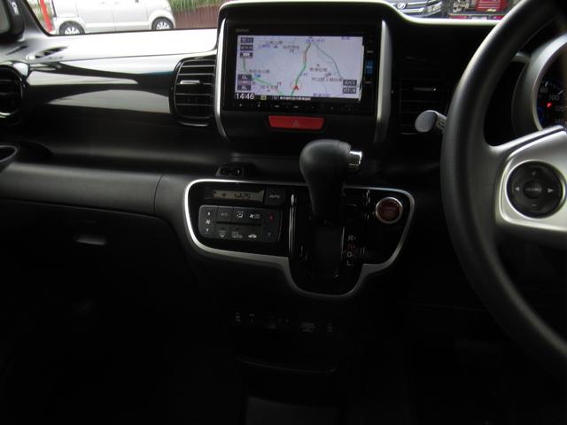 Ｎ－ＢＯＸカスタム Ｇ　ＳＳパッケージ　後期型　禁煙車　両側パワスラ　純正ナビＴＶ　ブルートゥース対応　バックカメラ　ＥＴＣ　ドライブレコーダー　シートヒーター　スマートキー　純正ＨＩＤ　ＬＥＤフォグランプ　タイミングチェーン（23枚目）