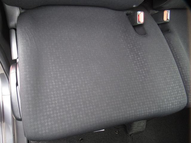 Ｎ－ＢＯＸカスタム Ｇ　ＳＳパッケージ　後期型　禁煙車　両側パワスラ　純正ナビＴＶ　ブルートゥース対応　バックカメラ　ＥＴＣ　ドライブレコーダー　シートヒーター　スマートキー　純正ＨＩＤ　ＬＥＤフォグランプ　タイミングチェーン（29枚目）