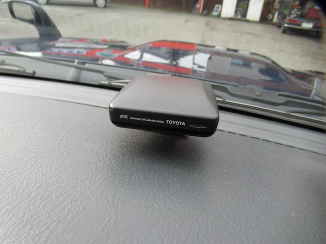 ジムニー XC 9型 5速MT モンスターサスショック ステンレスエアインテークパイプ ETC パイオニアCD/USBデッキ キーレス 電格ミラー 純正フォグランプ 純正16インチAW タイミングチェーン(13枚目)