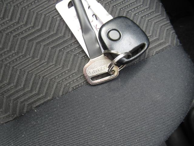 ジムニー XC 9型 5速MT モンスターサスショック ステンレスエアインテークパイプ ETC パイオニアCD/USBデッキ キーレス 電格ミラー 純正フォグランプ 純正16インチAW タイミングチェーン(14枚目)