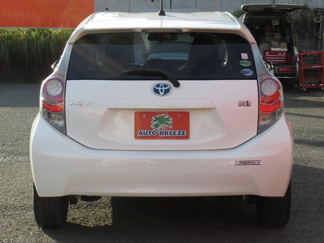 アクア Ｇ　スマートキー／ＴＲＣ／純正ＣＤ／ナノイーエアコン／運転席助手席シートヒーター／オートライト（15枚目）