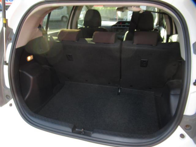 アクア Ｇ　スマートキー／ＴＲＣ／純正ＣＤ／ナノイーエアコン／運転席助手席シートヒーター／オートライト（30枚目）