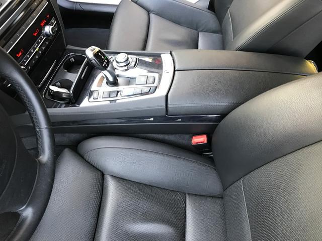 750i 黒本革・SR・ナビ・TV・Bカメラ(9枚目)