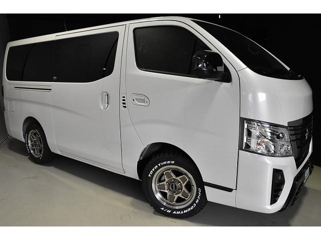 キャラバン ロンググランドプレミアムＧＸ　４ＷＤ／フラットベッド／ＬＥＤヘッドライト／ＬＥＤフォグランプ／アラウンドビューモニター／ＢＩＧＸ／ＥＴＣ／ＥＮＣＳ－１６／バンパーガード／フリップダウンモニター／両側オートクロージャー（8枚目）