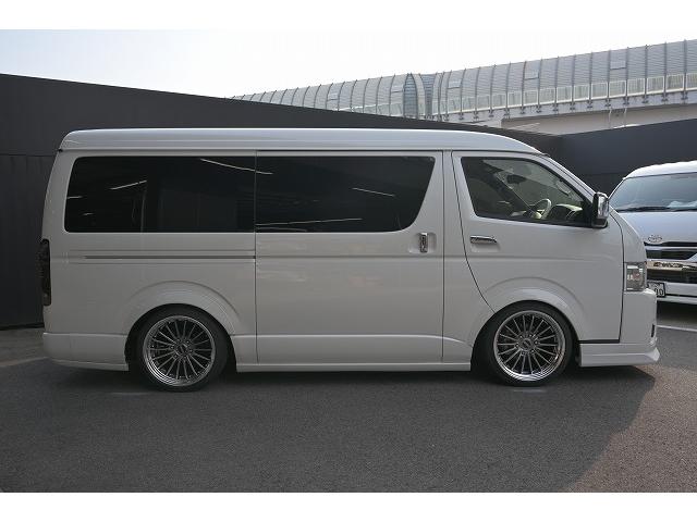 ハイエースバン スーパーＧＬ　ダークプライムＩＩ　ディーゼル車／パノラミックビューモニター／デュアルパワースライドドア／デジタルインナーミラー／ＥＳＳＥＸアルミホイール／ローダウン／ベッド付き／ＥＴＣ／ナビ（13枚目）