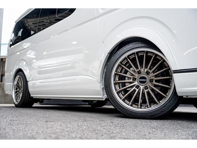 ハイエースワゴン ＧＬ　新車未登録／３ナンバー／１０人乗り／パノラミックビューモニター／デジタルインナーミラー／ＥＳＳＥＸアルミホイール／ローダウン／ＡＬＰＩＮＥ　ＢＩＧＸナビ／ＥＴＣ／電動スライドドア（23枚目）