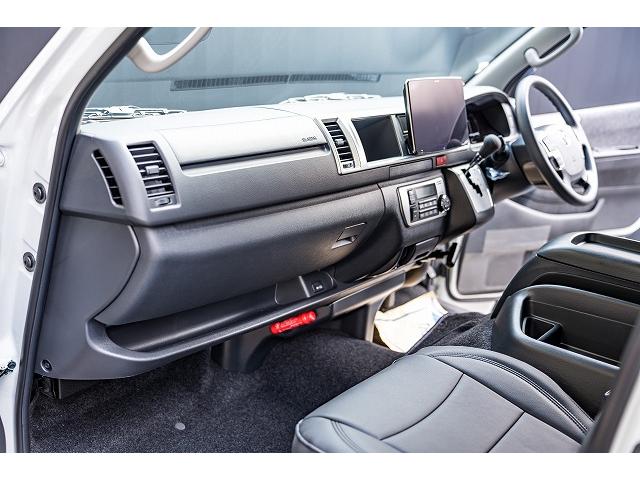ハイエースワゴン ＧＬ　新車未登録／３ナンバー／１０人乗り／パノラミックビューモニター／デジタルインナーミラー／ＥＳＳＥＸアルミホイール／ローダウン／ＡＬＰＩＮＥ　ＢＩＧＸナビ／ＥＴＣ／電動スライドドア（57枚目）