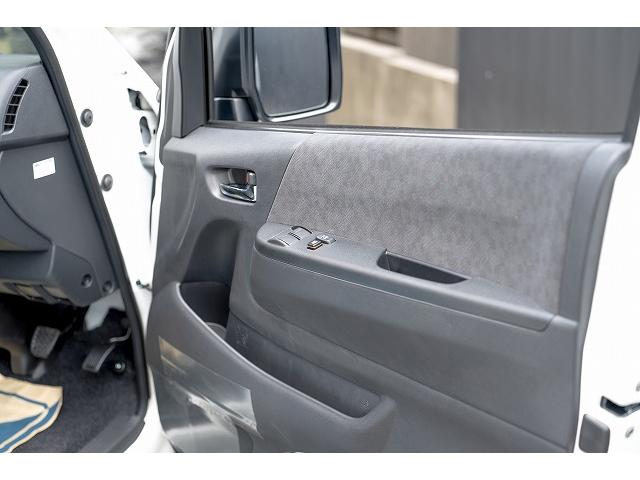ハイエースワゴン ＧＬ　新車未登録／３ナンバー／１０人乗り／パノラミックビューモニター／デジタルインナーミラー／ＥＳＳＥＸアルミホイール／ローダウン／ＡＬＰＩＮＥ　ＢＩＧＸナビ／ＥＴＣ／電動スライドドア（64枚目）