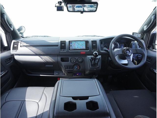 ハイエースバン DX GLパッケージ マニュアル車/6人乗り/ESSEXアルミホイール/ローダウン/バックカメラ/デジタルインナーミラー/横揺れ防止装置/レーダー/ベッドキット/LEDヘッドライト(61枚目)
