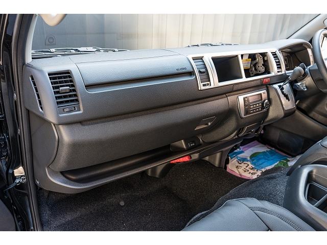 ハイエースワゴン ＧＬ　新車未登録／３ナンバー／１０人乗り／パノラミックビューモニター／デジタルインナーミラー／電動スライドドア／クリアランスソナー／ＥＳＳＥＸアルミホイール／ローダウン／（57枚目）