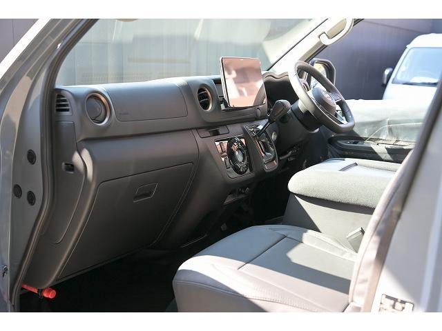 キャラバン ロンググランドプレミアムＧＸ　新車未登録／ディーゼル車／２ＷＤ／ベッドキット／ＡＬＰＩＮＥ　ＢＩＧＸナビ／ＥＴＣ２．０／ドライブレコーダー／クリアランスソナー／デジタルインナーミラー／パノラミックビューモニター（54枚目）